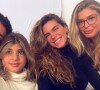 Mariana Goldfarb e Grazi Massafera apareceram em foto com Cauã Reymond e a filha do ex-casal, Sophia