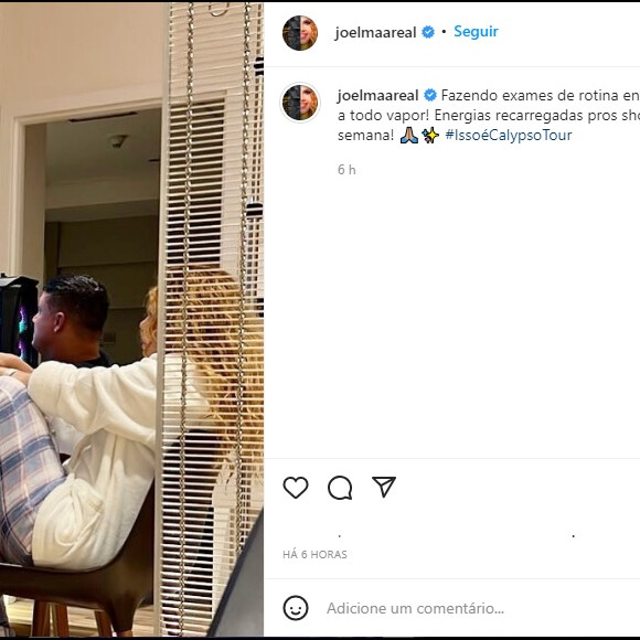 Joelma publicou uma foto mostrando que está trabalhando no DVD enquanto está internada
