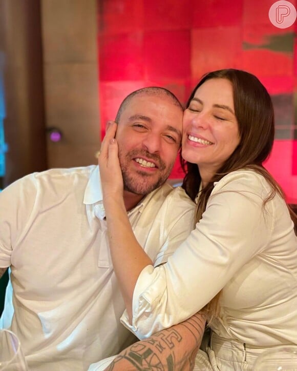 Paolla Oliveira e Diogo Nogueira: atriz publicou selfies coladinhas ao sambista no jantar