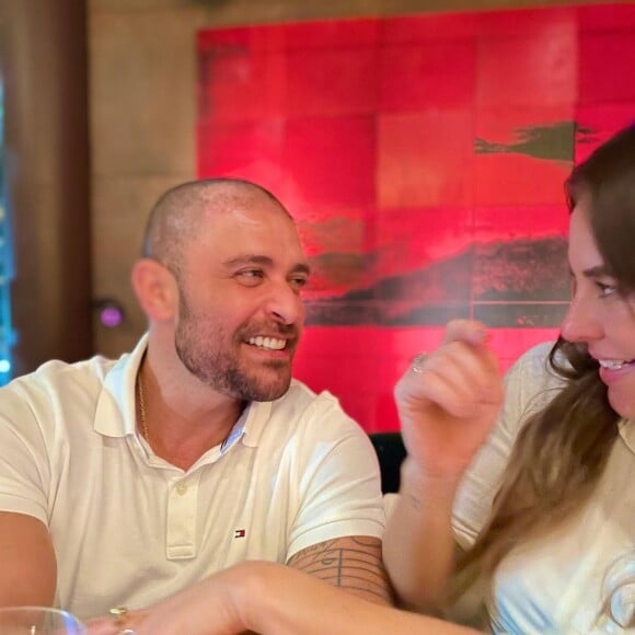 Paolla Oliveira e Diogo Nogueira: 'Começando o fim de semana com muito amor e comida boa', celebrou a atriz