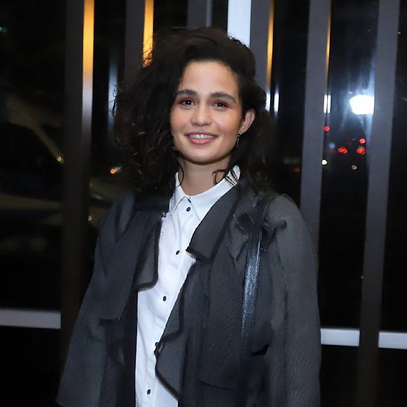 Nanda Costa posa em show de Maria Bethânia, no Rio de Janeiro