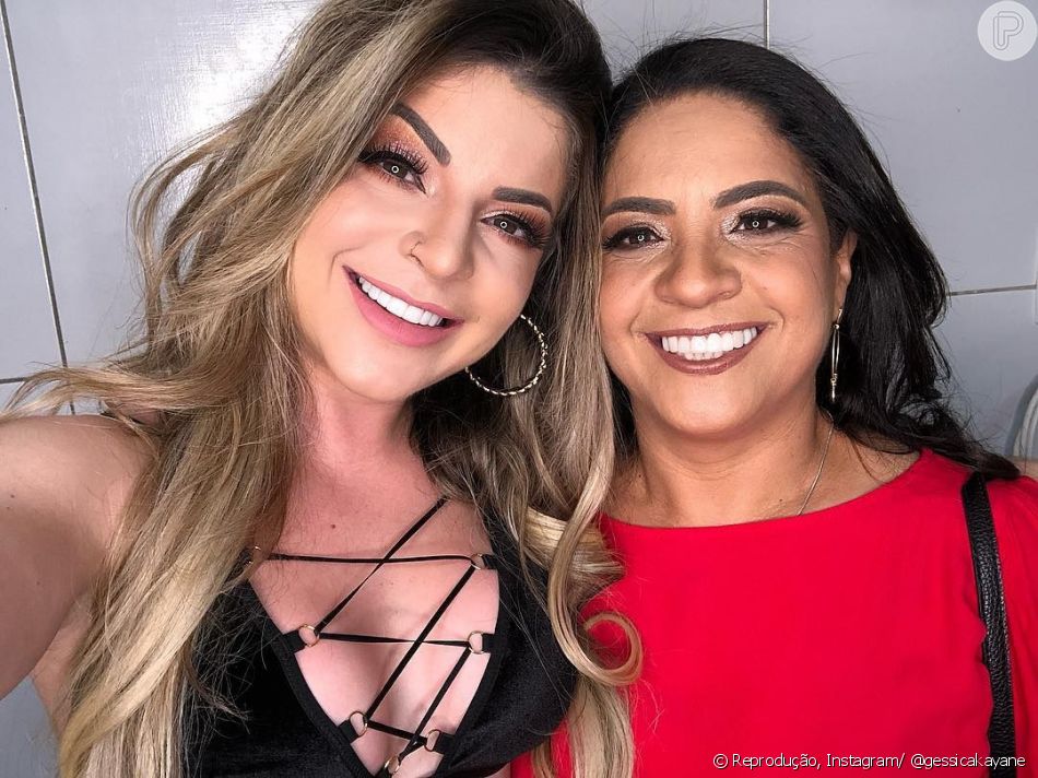Mãe de Gkay ligou para a filha preocupada