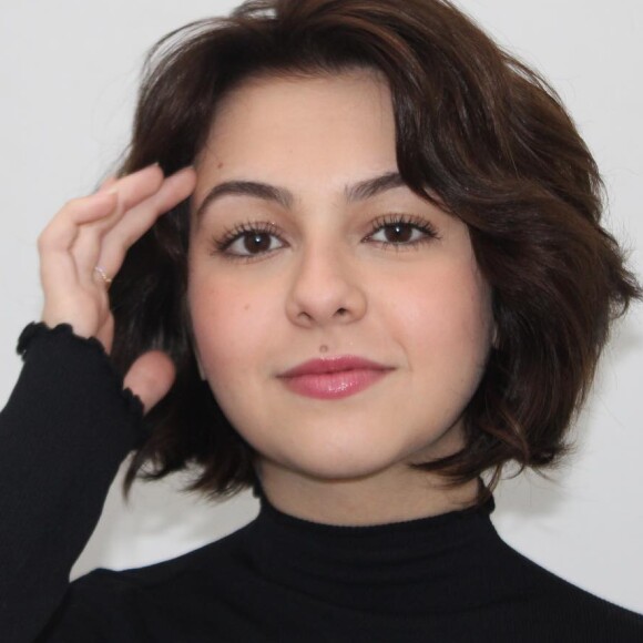 "Não posso silenciar ao ver pessoas conspirando e criando versões sobre uma violência repulsiva e de um trauma que eu sofri", disse Klara