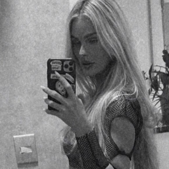 Yasmin Brunet: 'Acho engraçado a galera que não acredita em ET sendo que acreditam em coisa pior... Tipo pegar homem comprometido e achar que vai ser fiel a você'