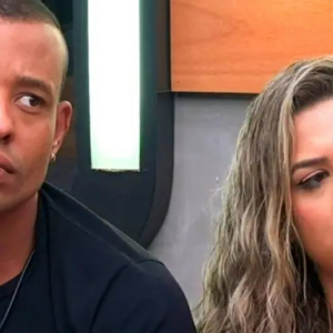 No Power Couple, Mussunzinho fala demais e desclassifica Karol de prova importante