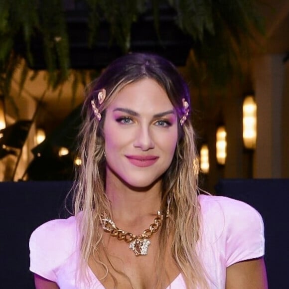 Giovanna Ewbank fala abertamente sobre uso do vibrador