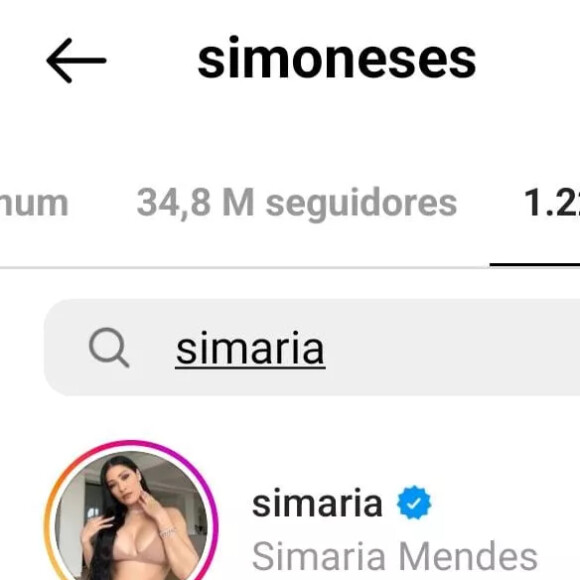 Simone continua seguindo a irmã, Simaria, no Instagram