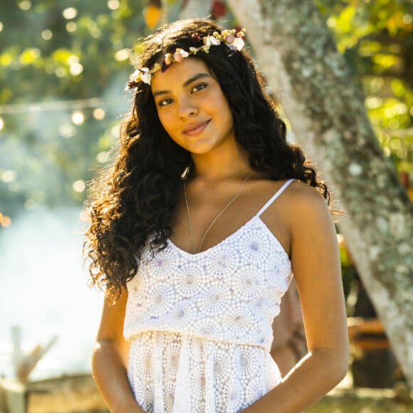 Após casamento com Tibério, Muda foge do peão na novela 'Pantanal'