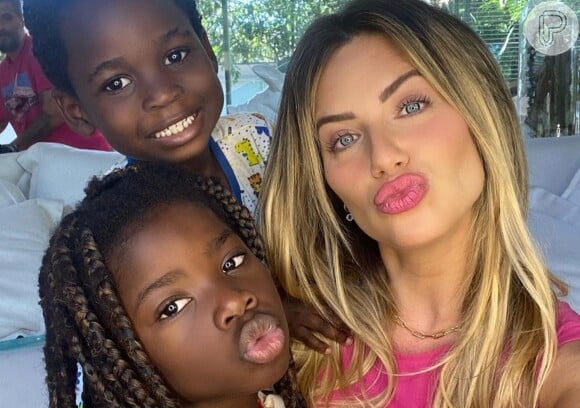 Giovanna Ewbank insultou mulher que mandou seus filhos 'voltarem pra África'