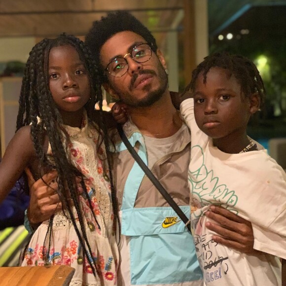 Ícaro Silva parabenizou atitude de Giovanna Ewbank ao defender seus filhos