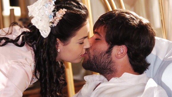 A primeira vez a gente nunca esquece: relembre primeiros beijos dos atores na TV