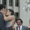 O primeiro beijo de Maria Casadevall na TV aconteceu em 'Amor à Vida' (2013) com Márcio Garcia. No começo da trama, a personagem Patrícia casou-se com Guto. Depois, ela se envolveu com Michel (Caio Castro). Maria e o ator levaram o romance para a vida real e estão namorando há um ano
