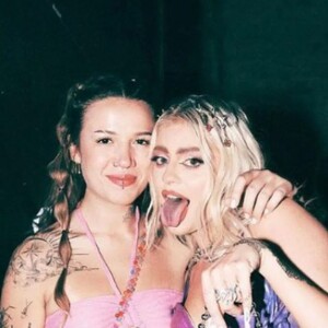 Após troca de farpas nas redes sociais, Luísa Sonza e Elana Dara se encontraram pessoalmente na noite desta quarta-feira (03)