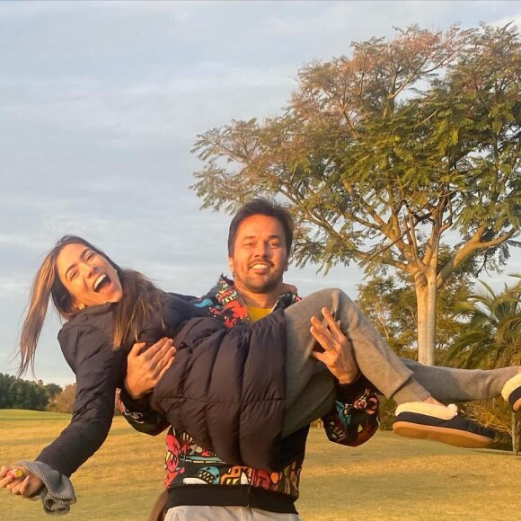 Patricia Abravanel é casada com o deputado Fábio Faria