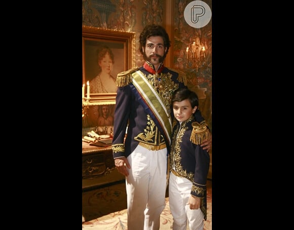 Guillermo Hundadzer,foi escolhido para viver Pedro II pela semelhança com Reynaldo Gianecchini, que fez o papel de seu pai