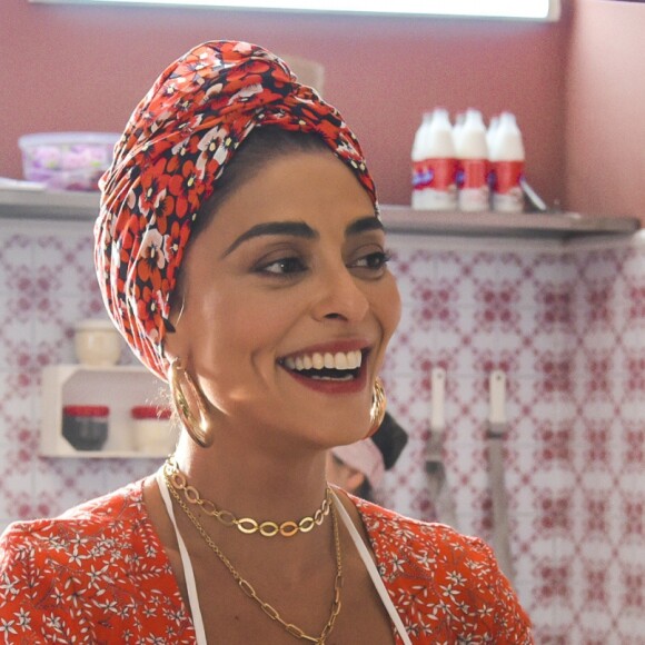 Na trama da TV Globo, Maria da Paz (Juliana Paes) vendia bolos