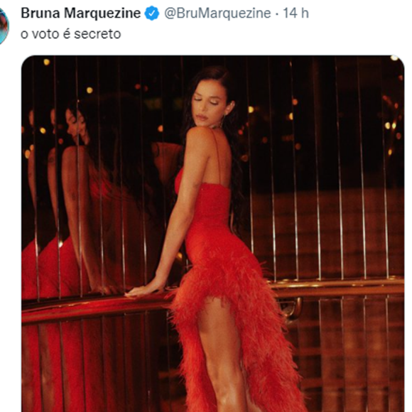 Bruna Marquezine utilizou o vestido para insinuar um apoio político ao candidato Lula