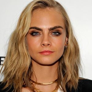 Familiares dizem que Cara Delevingne precisa de um detox