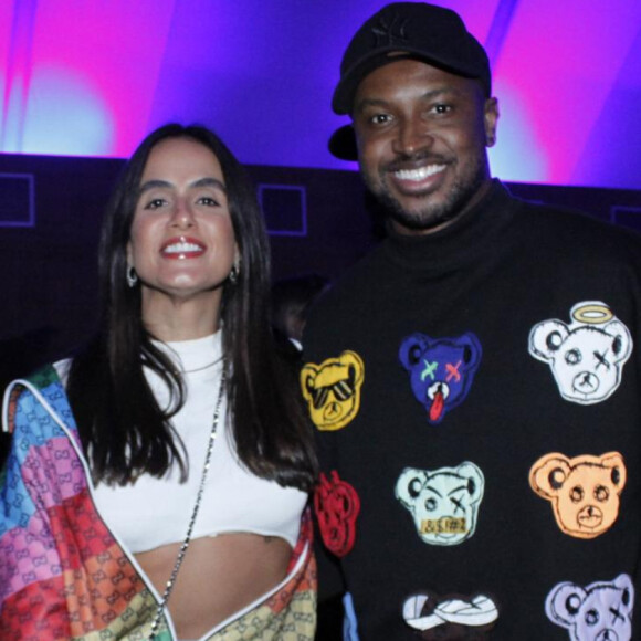 Namorando Carol Peixinho, Thiaguinho falou sobre foto com a ex, Fernanda Souza