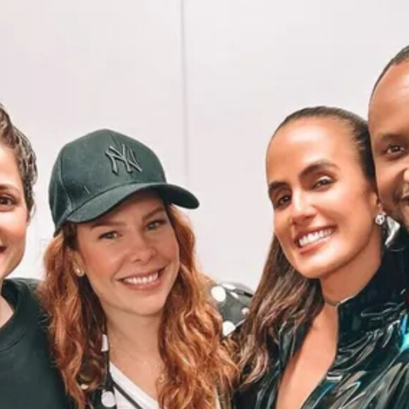 Thiaguinho e Fernanda Souza posaram com namoradas durante passagem pelo Rock in Rio 2022