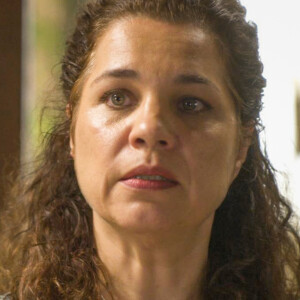 Maria Bruaca se choca com plano de morte de Alcides, na novela 'Pantanal'. 'É pra se eu topar com aquele miserável (Tenório) em algum canto'