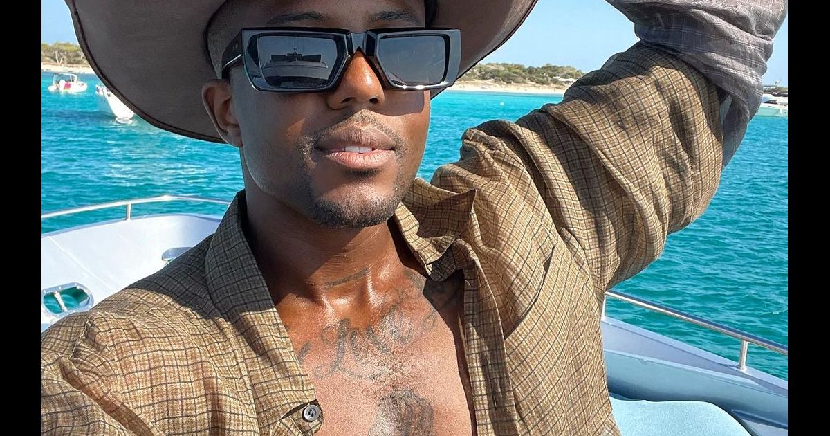 Vas J. Morgan se tornou editor da revista 'Tings', uma publicação ...