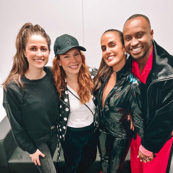 Fernanda Souza e Eduarda Porto quebraram a internet quando posaram juntas com Thiaguinho e Carol Peixinho
