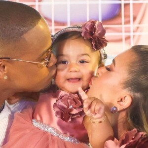 Lore Improta mostra look combinando com Liz em aniversário de um ano da filha