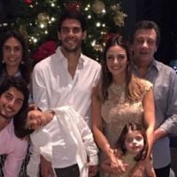 Kaká passa Natal ao lado de Carol Celico e dos filhos após término do casamento