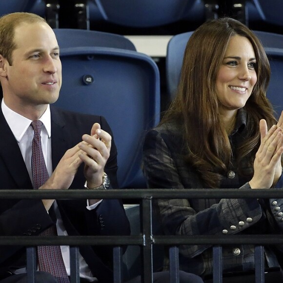 Príncipe William é o próximo na linha de sucessão ao trono britânico