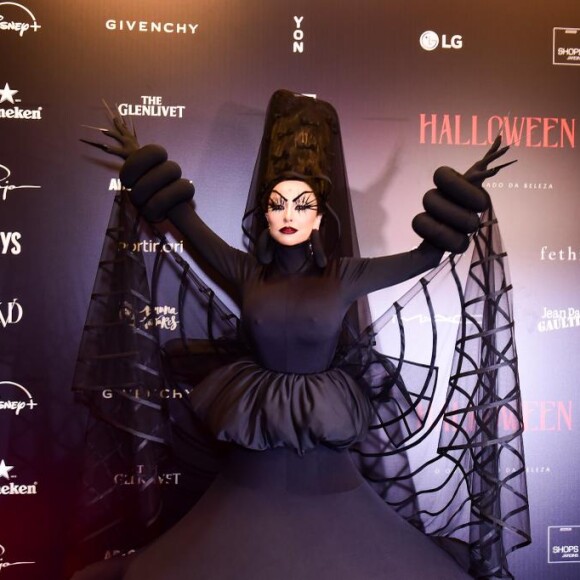 Sabrina Sato apostou em look arrebatador para festa de Halloween da Sephora