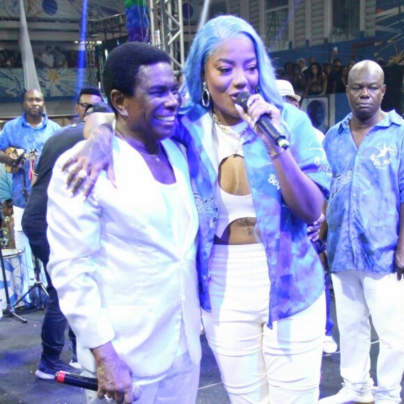 Ludmilla soltou a voz ao lado de Neguinho da Beija-Flor