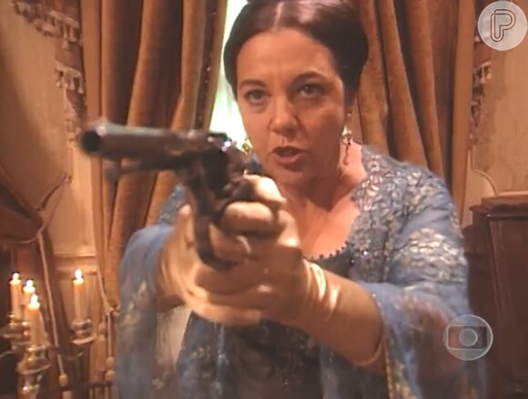 Bárbara (Denise Del Vecchio) é a grande assassina da novela 'Força de Um Desejo'