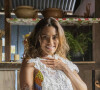 Brisa (Lucy Alves) leva um choque ao descobrir que Ari (Chay Suede) vai se casar, na novela 'Travessia'