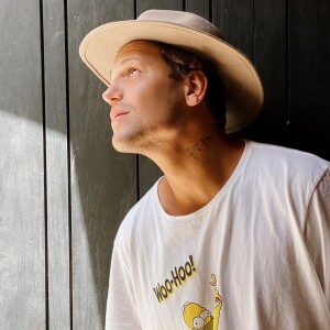 Pai de Saulo Poncio afirmou que família está tranquila após acusações de estupro e agressão contra filho