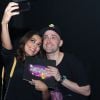 Juliana Paes tirou uma selfie com Paulo Gustavo após conferir o espetáculo '220v'
