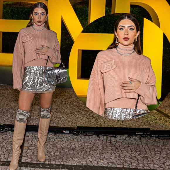 Suéter diferentão da Fendi se destaca em look da Jade Picon; casaco tem bolsa acoplada. Fotos!