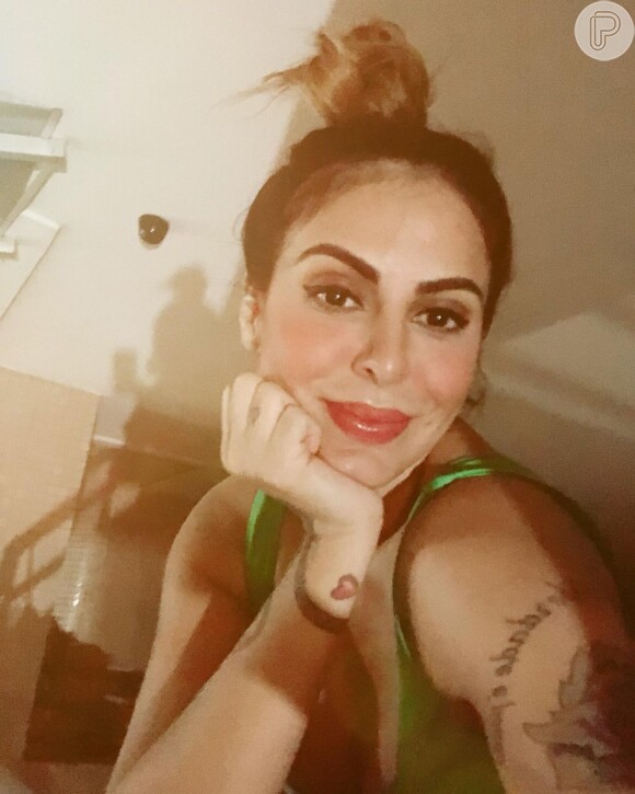 Alinne Rosa resgatou um vídeo de 2018, época em que viveu um romance rápido com João Lucas