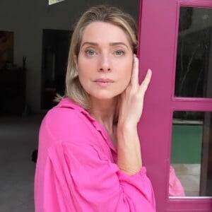 Leticia Spiller exibiu foto sem filtro nas redes sociais