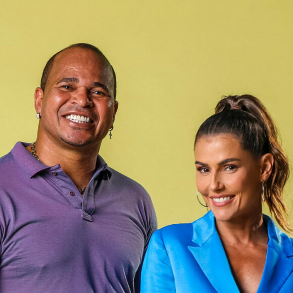 Deborah Secco com os outros comentaristas do canal