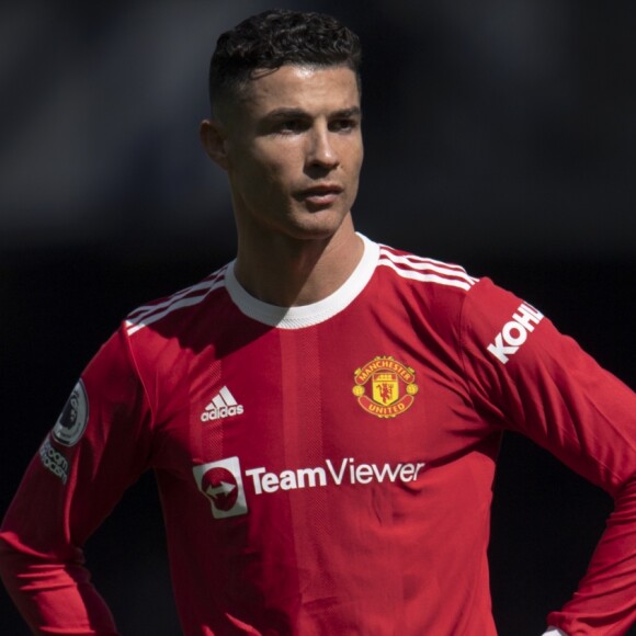 Cristiano Ronaldo está procurando um mordomo e um cozinheiro para sua mansão em Portugal