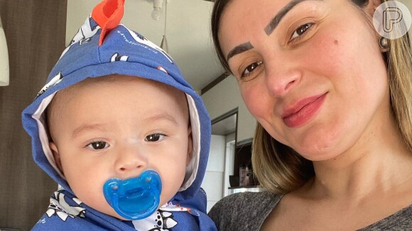 Andressa Urach lamenta saudades do filho Leon, de 9 meses, em 26 de novembro de 2022