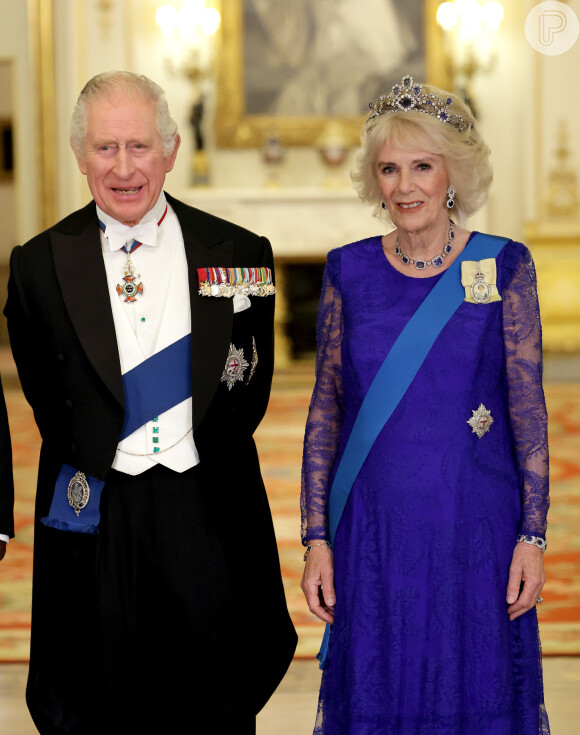 The Crown: Camilla Parker e Charles III se casaram oficialmente em abril de 2005