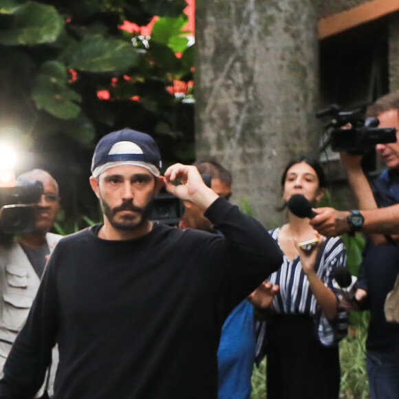 Caso Thiago Rodrigues: a investigação trabalha com mais duas hipóteses: ele poderia ter se envolvido em uma briga na saída do Jockey Club ou caído sozinho na Praça Santos Dumont