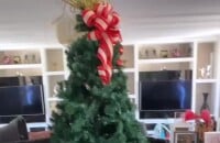 Viviane Araujo exibiu detalhes da montagem da árvore de Natal