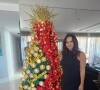 Viviane Araujo encomendou árvore de Natal de 2,10 m