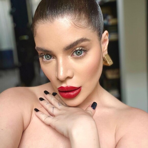 Surgiram alguns boatos dizendo que ela teria criado climão nos bastidores.