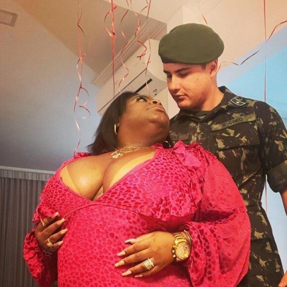 O casamento entre Jojo Todynho e o militar Lucas Souza acabou em polêmica.