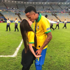 Éder Militão e Tiffany namoraram em 2019