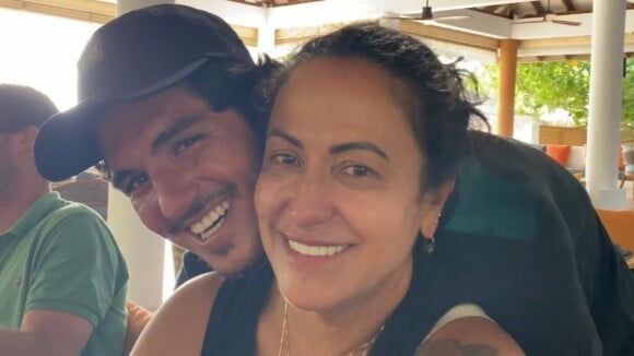 Sem seguir Gabriel Medina nas redes sociais, mãe do surfista manda recado em aniversário do filho